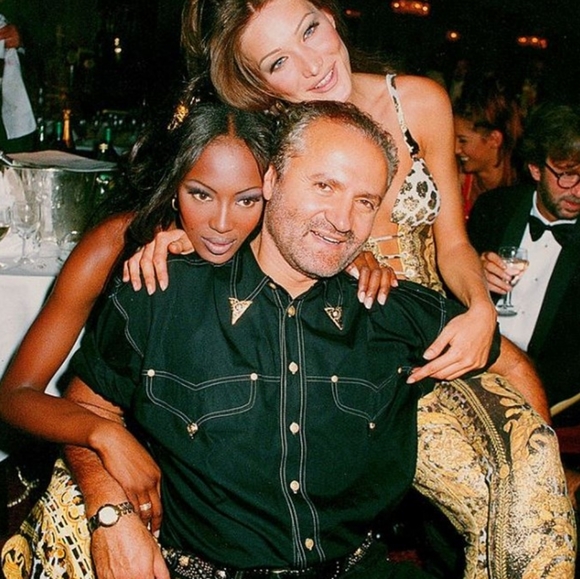 VTG VERSACE JEANS COUTURE Vegan Faux Leather Shorts 30" waist - Picture 9 of 14